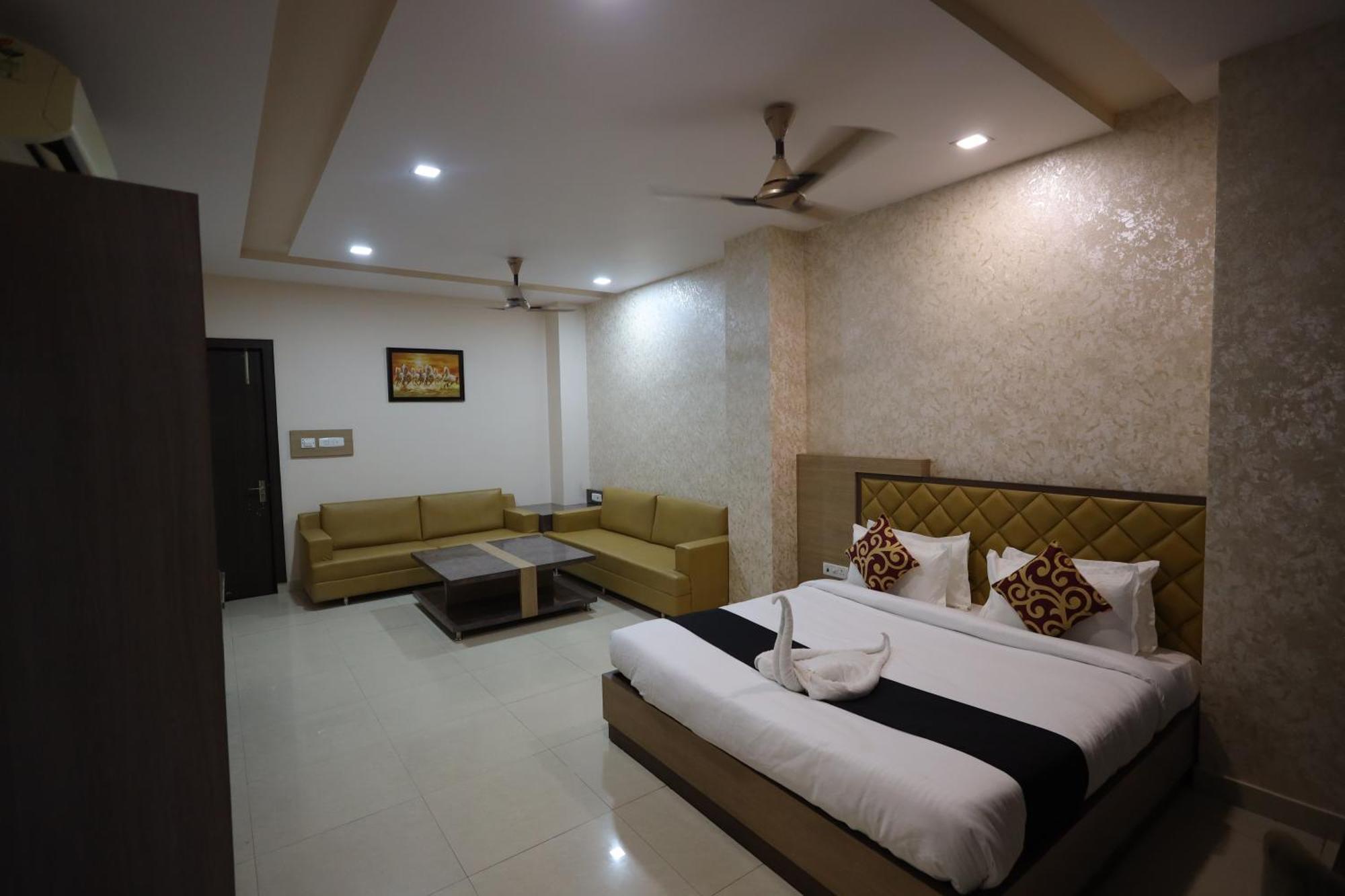 Hotel Bhagyaraj Palace A Luxury Hotel Keshavpuram Kanpur Exterior foto
