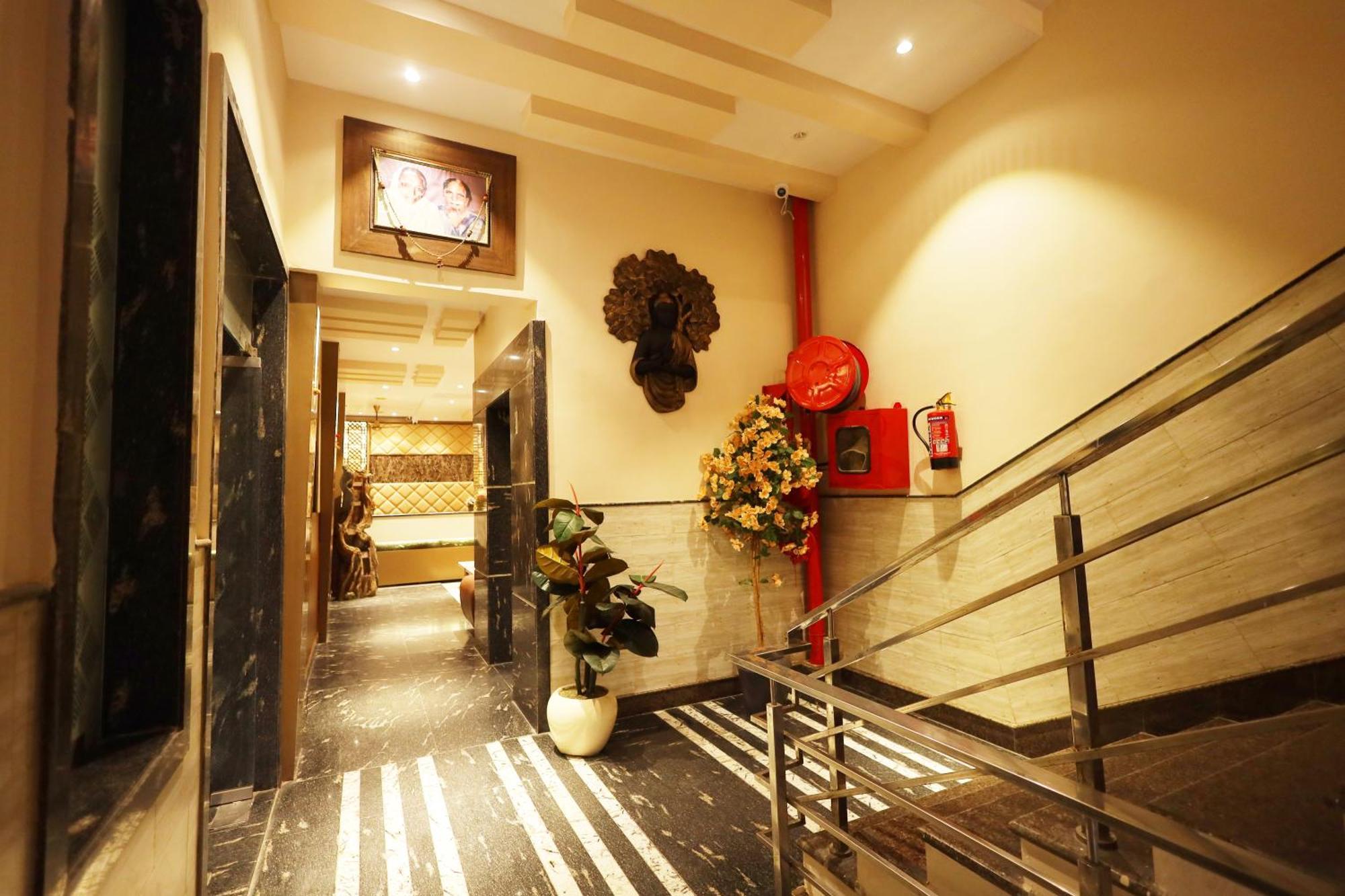 Hotel Bhagyaraj Palace A Luxury Hotel Keshavpuram Kanpur Exterior foto