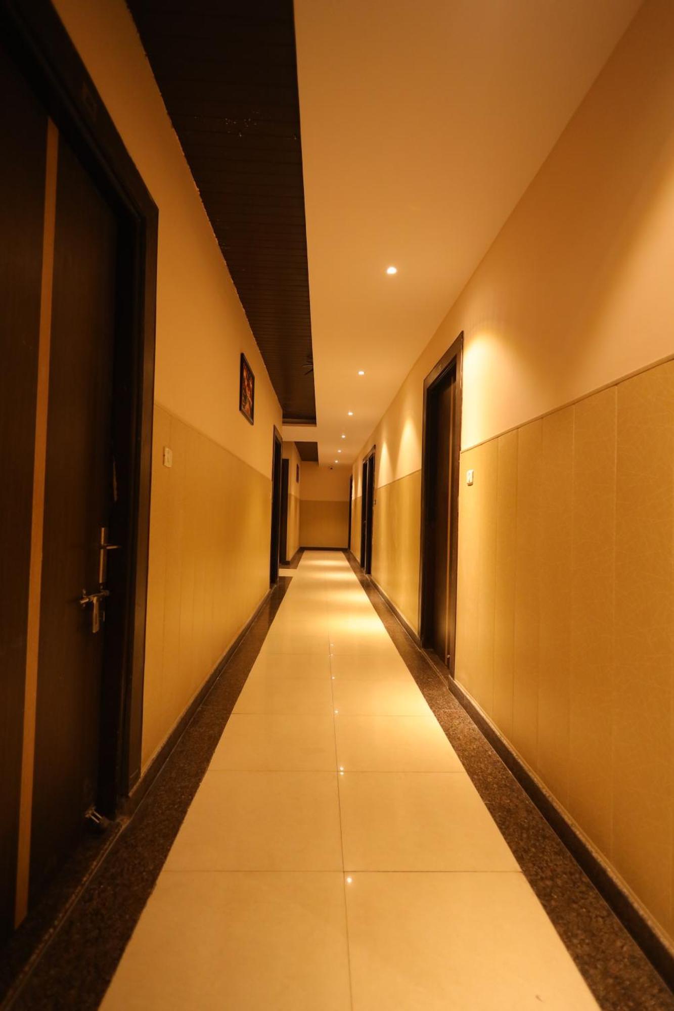 Hotel Bhagyaraj Palace A Luxury Hotel Keshavpuram Kanpur Exterior foto